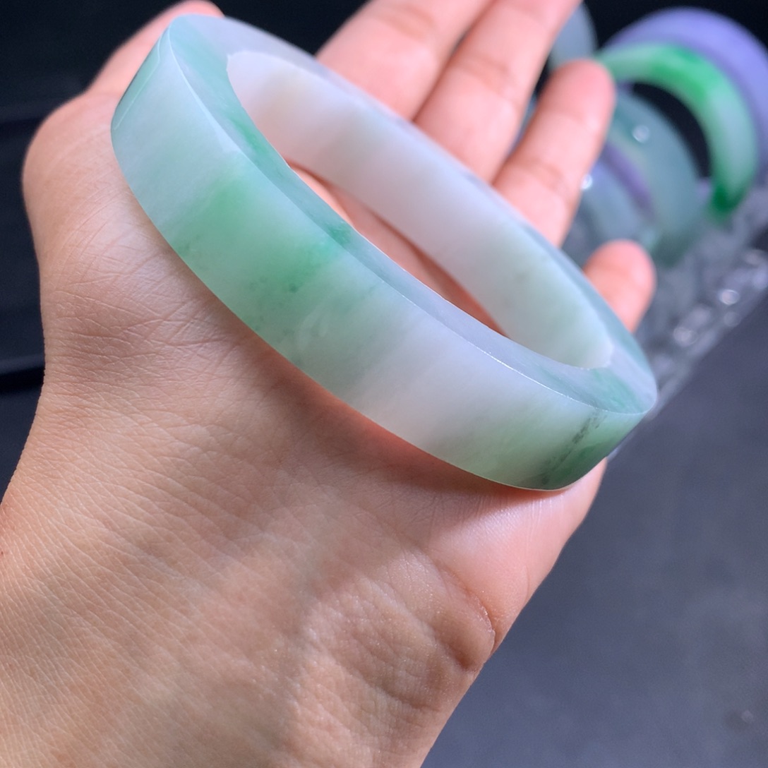 定制翡翠手镯未镶嵌