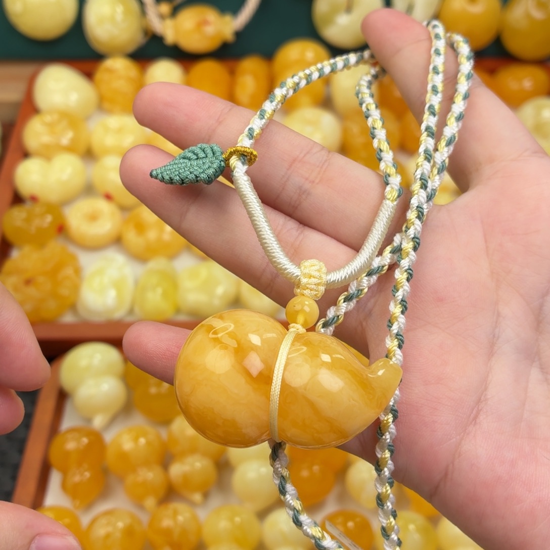 蜜蜡未镶嵌毛衣链蜜蜡