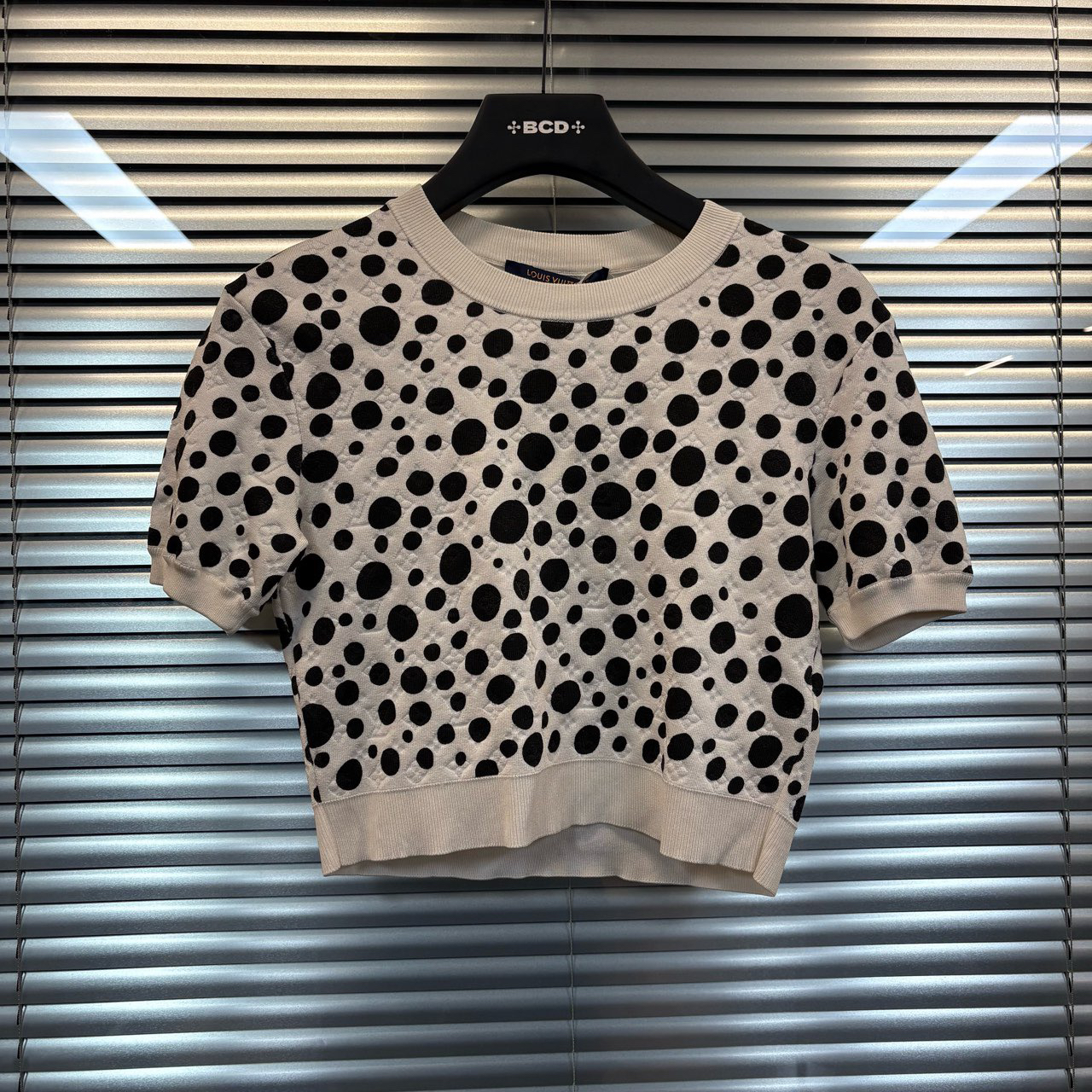 95新 LouisVuitton/路易威登  lv针织短袖白色/尺码M/bc005111