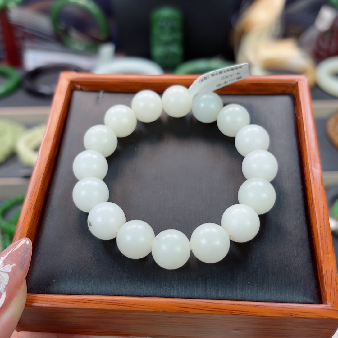 和田玉手链未镶嵌