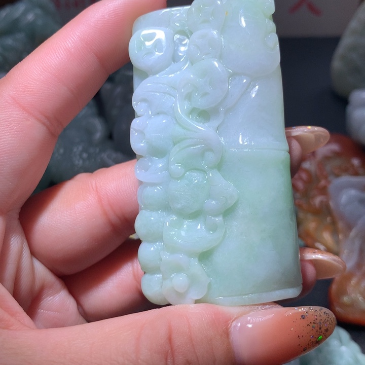 翡翠未镶嵌颈饰保真天然A货翡翠