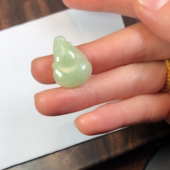 翡翠未镶嵌颈饰缅甸A货，每天下午1点半开播