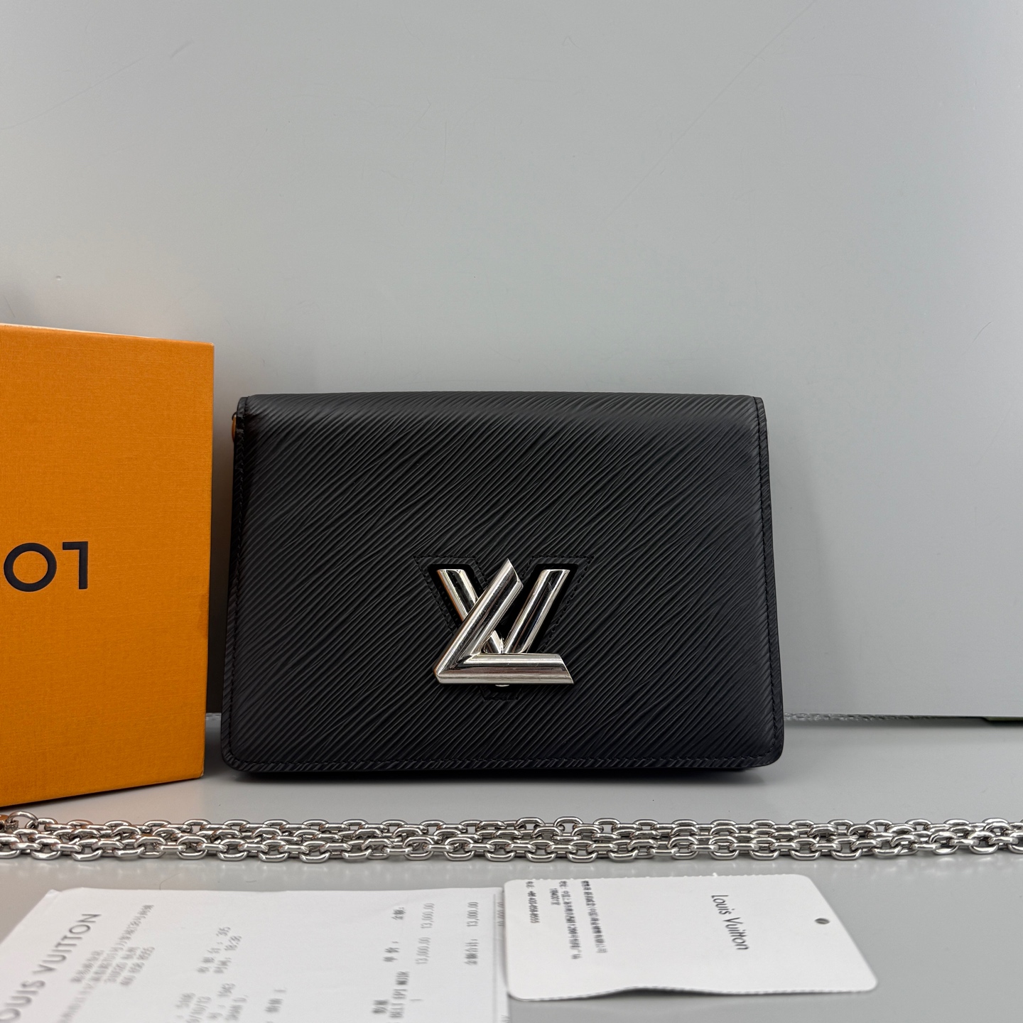 95新 LouisVuitton/路易威登 优选/扭扭黑色woc链条包19年票19×13
