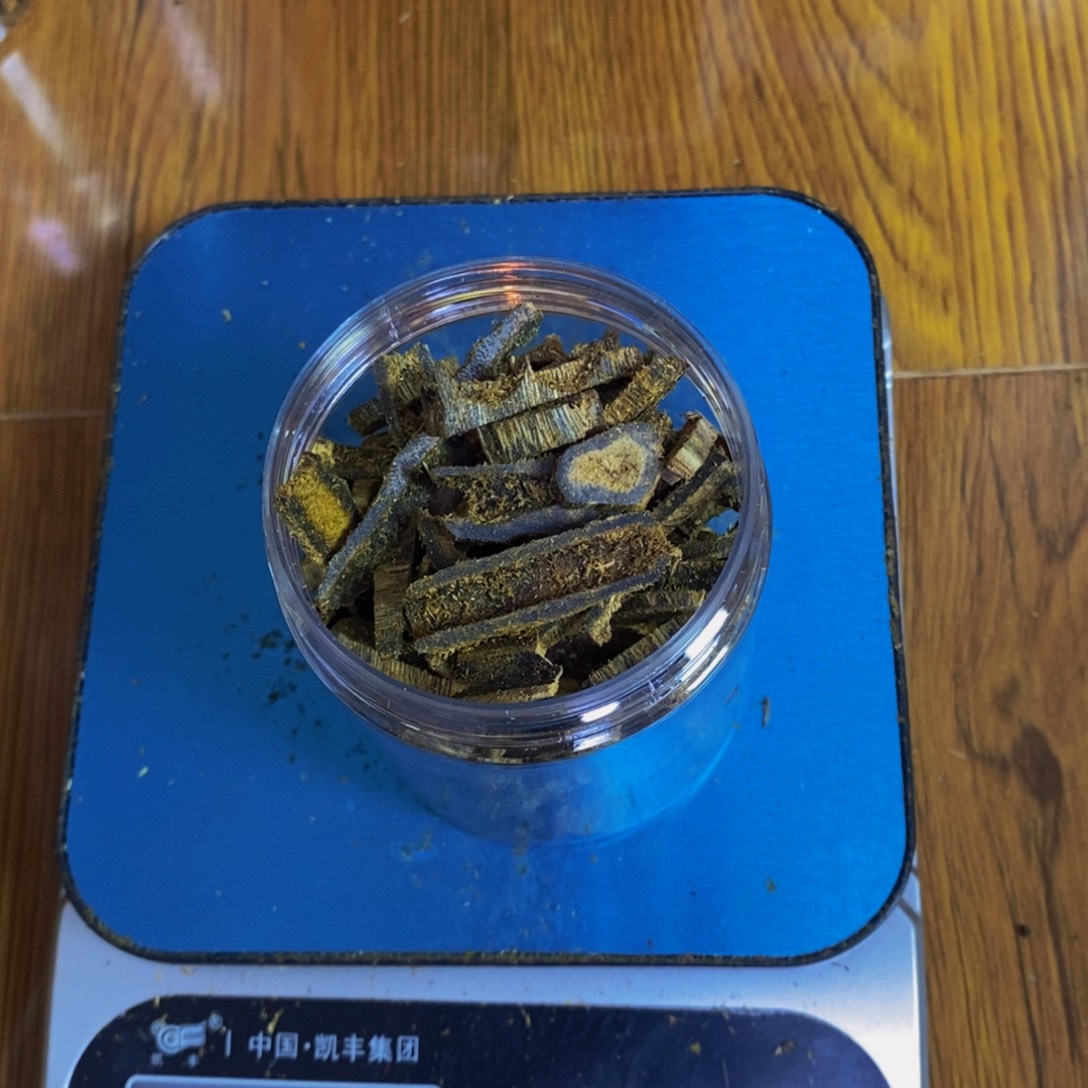 天***圳沉香碎屑沉香棋楠透顶绿碎料50克