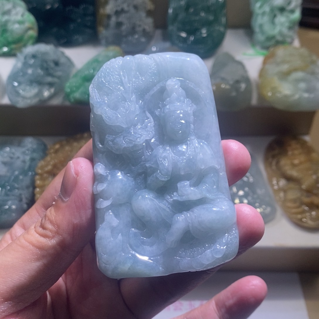 【闪购商品】翡翠颈饰未镶嵌观音