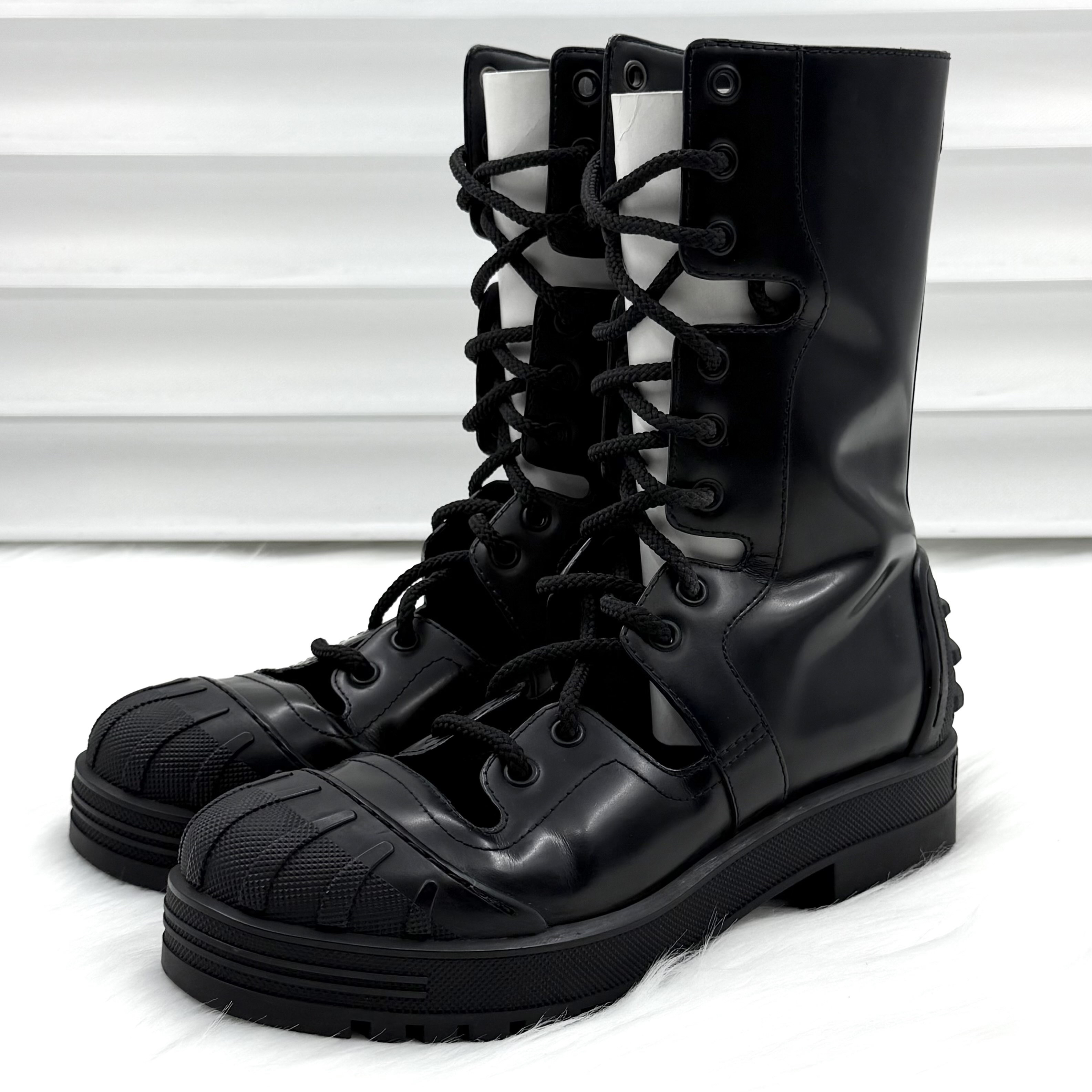 99新 DIOR/迪奥 小牛皮镂空系带踝靴 37.5码 公价1.4w cd066