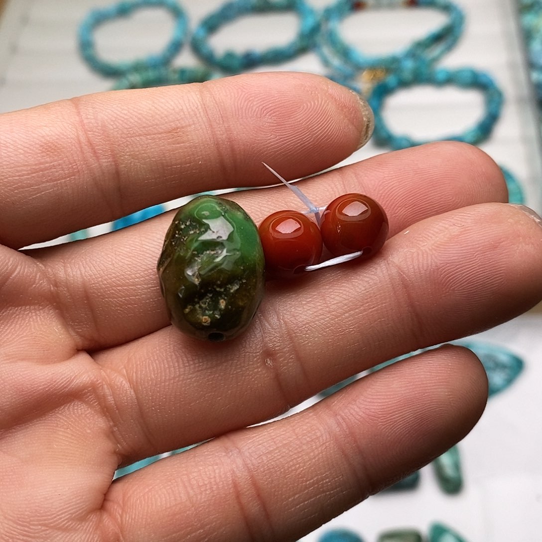 颈饰合金南红玛瑙