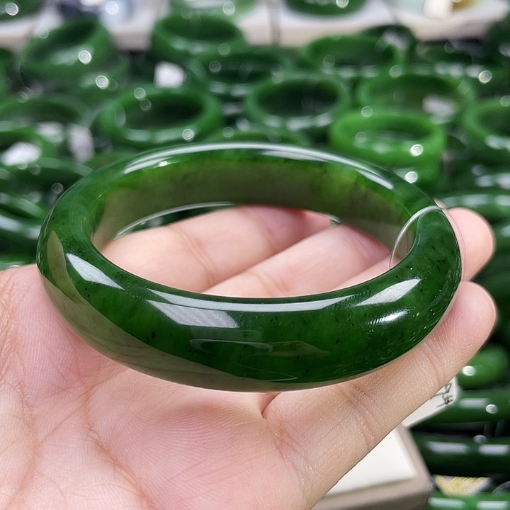 未镶嵌手镯和田玉（碧玉）左*琪