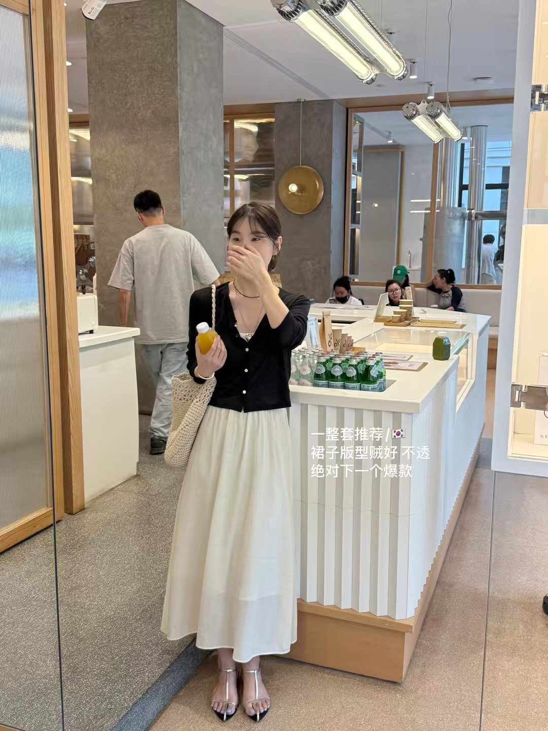 韩国东大门黑色小衫