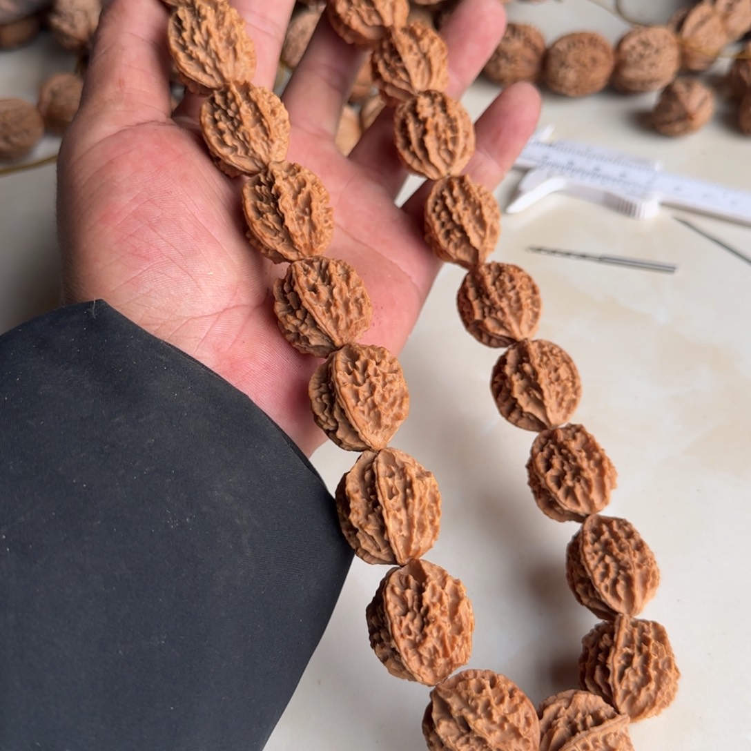 蒜****吊坠文玩核桃龙脊小核桃