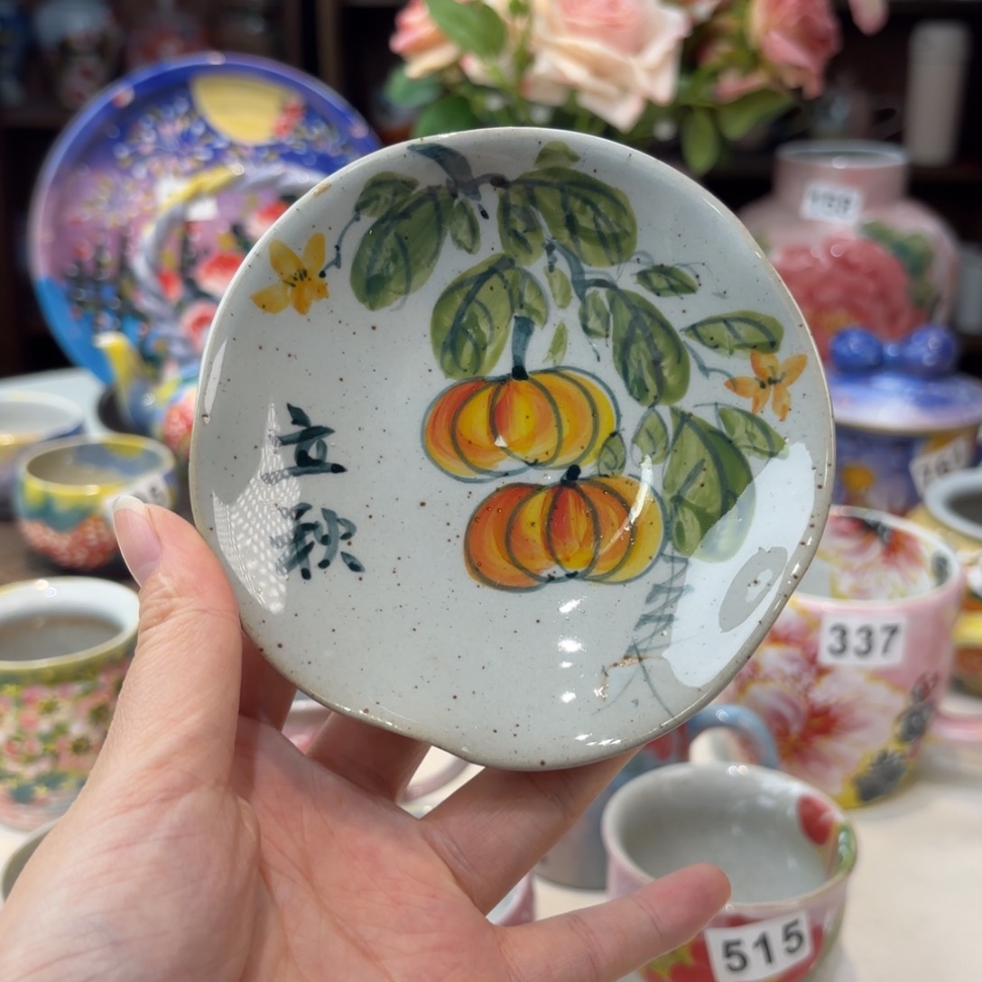 瓷片兔兔好可爱呀打