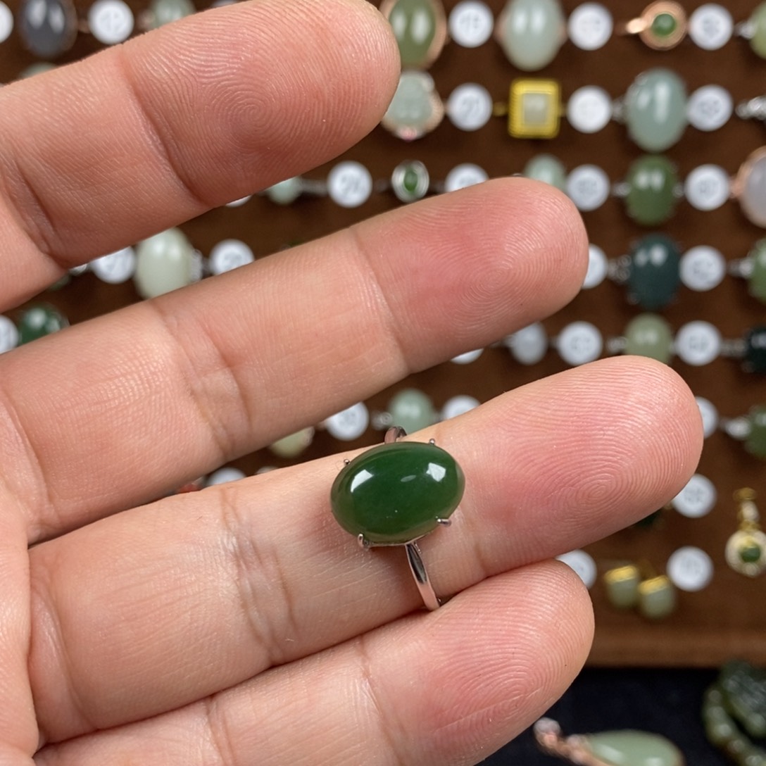 和田玉（碧玉）戒指银S925镶嵌啊*