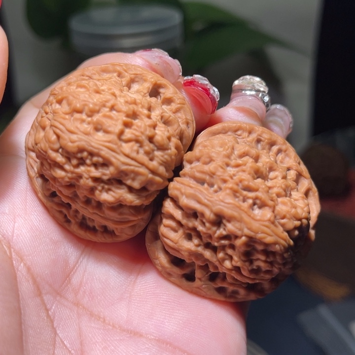 桃核把件              41