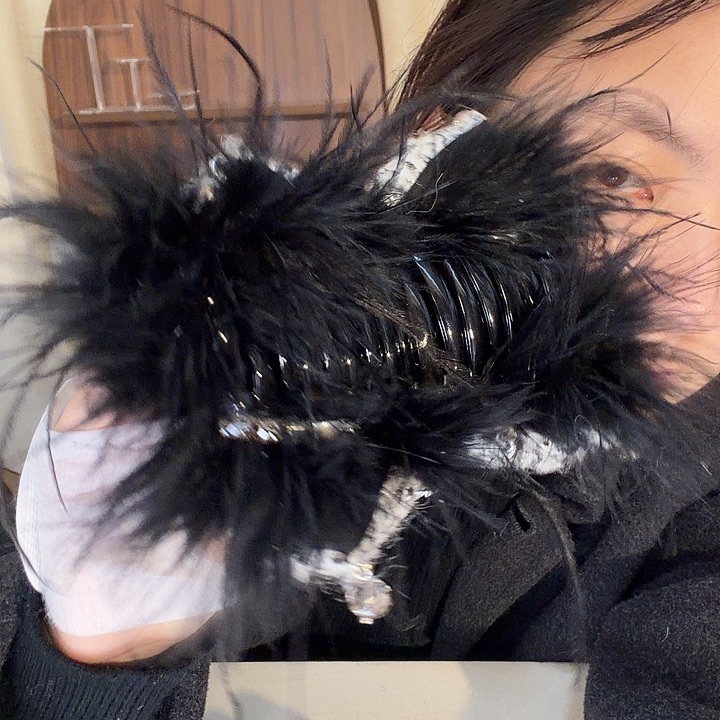 哈哈哈哈给哈回个话滚滚滚