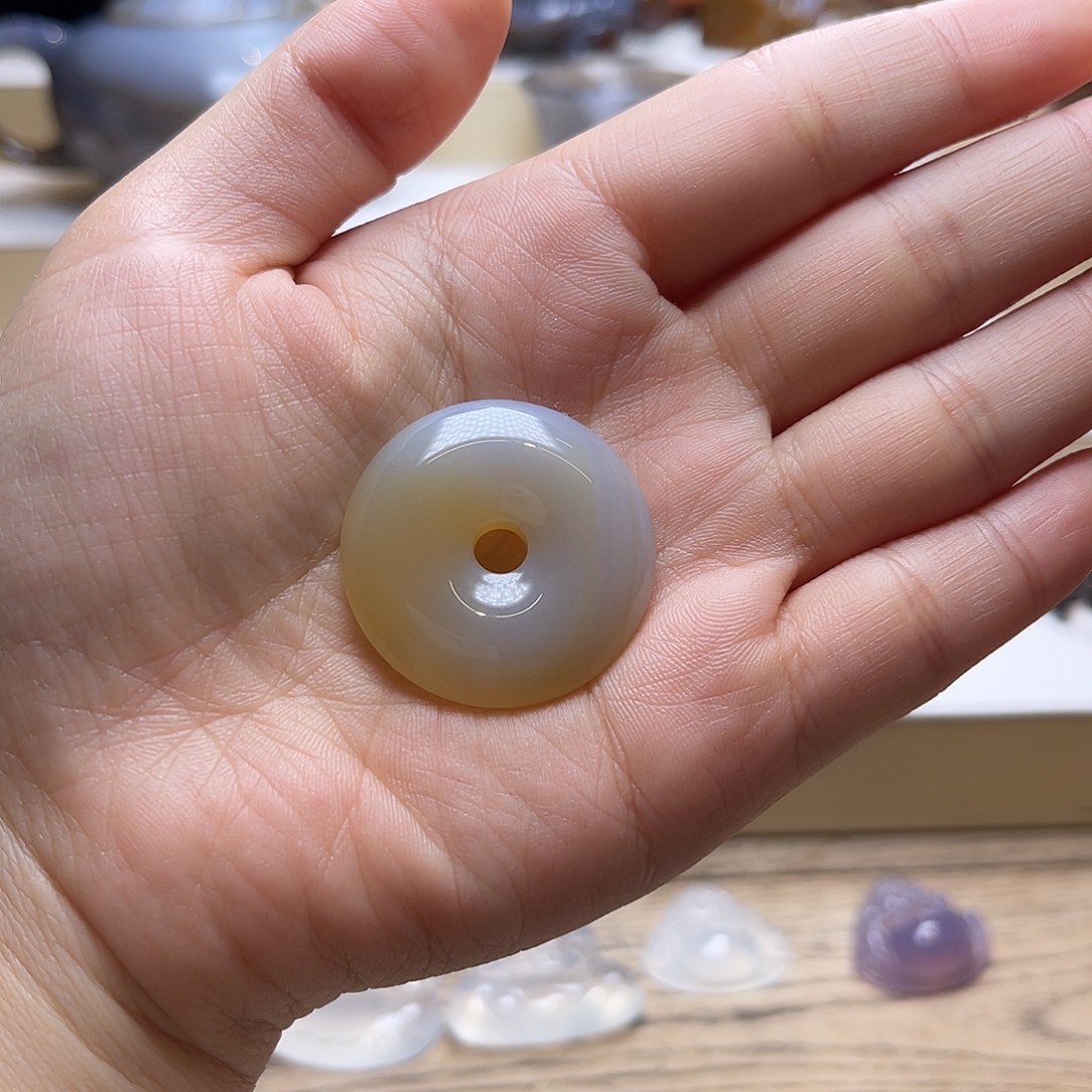 玛瑙/玉髓未镶嵌挂件