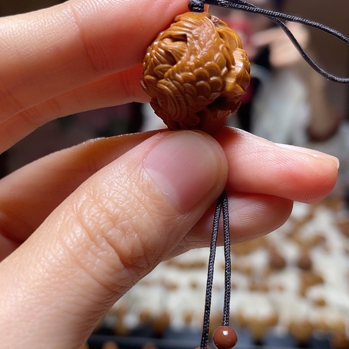 橄榄核手串/手链荷花鱼