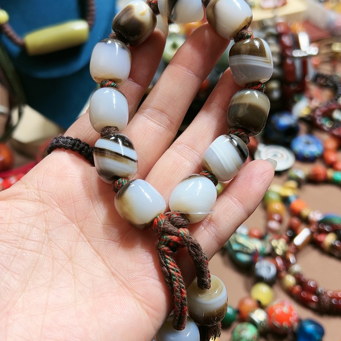 玛瑙/玉髓手串未镶嵌