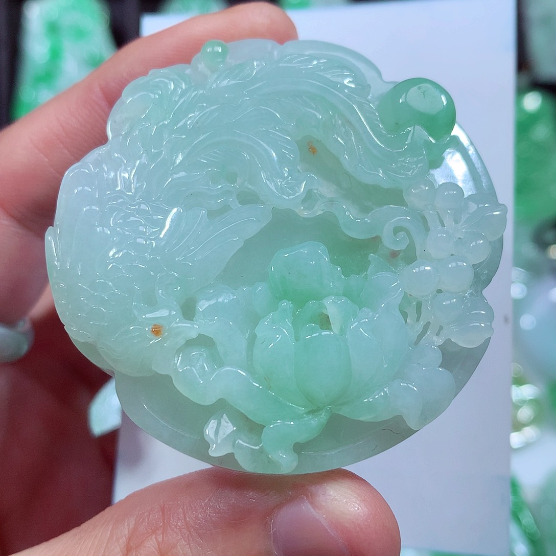 翡翠颈饰未镶嵌缅甸翡翠