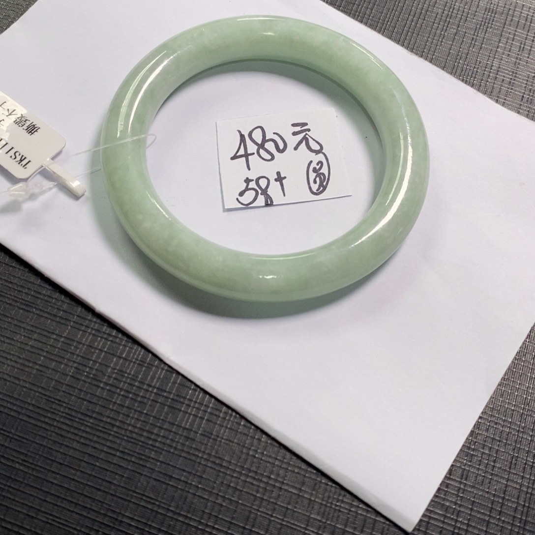 【闪购商品】未镶嵌手镯翡翠