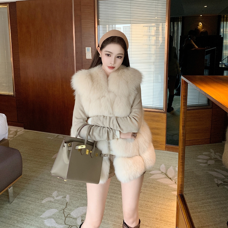 bobo皮草暖叙时光狐狸毛皮草毛毛马甲女背毛夹革显瘦2025秋冬新款