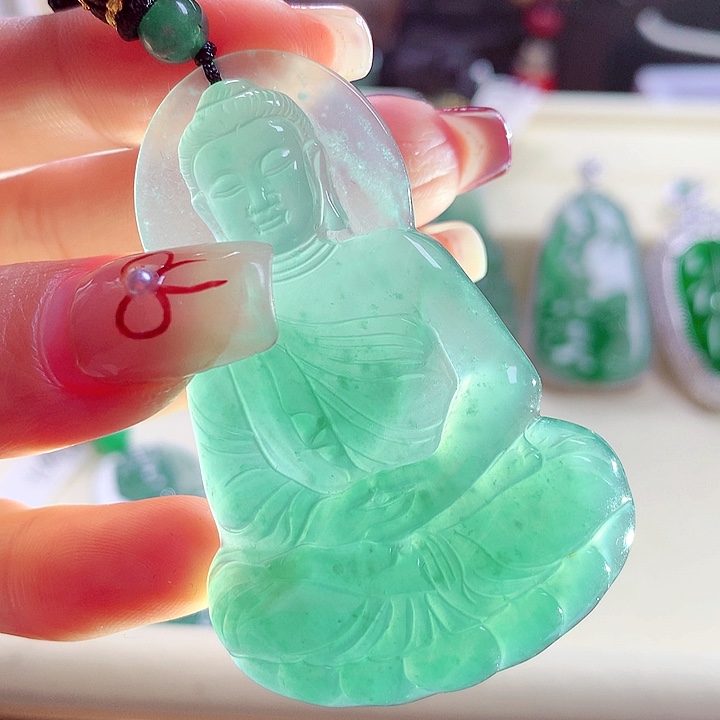 翡翠颈饰未镶嵌天然