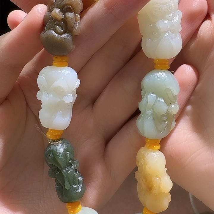 和田玉未镶嵌手串工厂清货，不退不换，多样性拍一发一