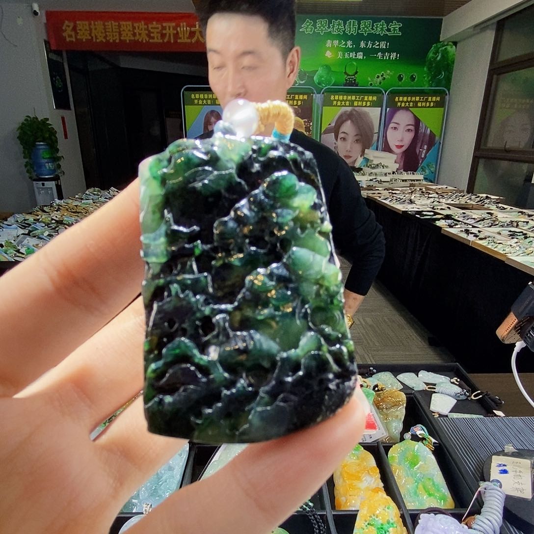 颈饰未镶嵌翡翠翡翠