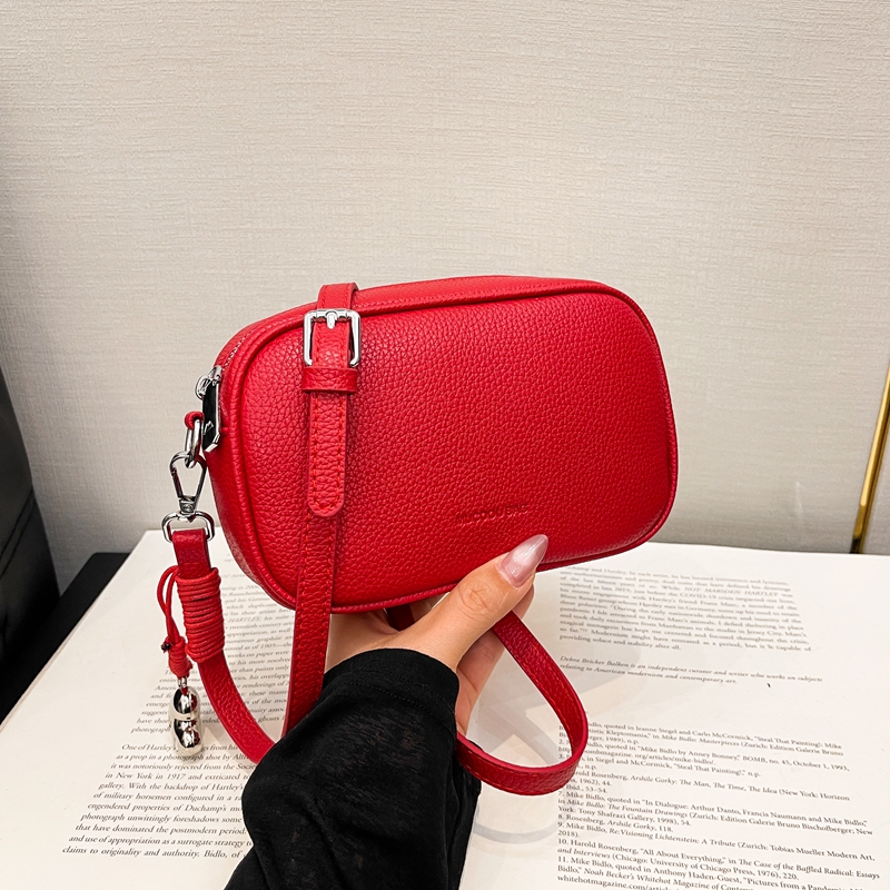 高级感小众包包女2025新款夏季超火手提小方包时尚百搭单肩斜挎包