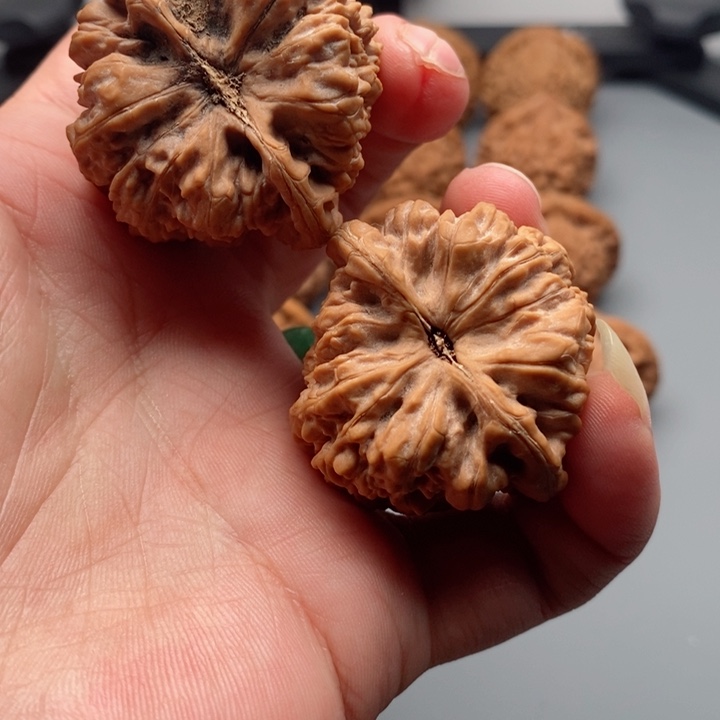 文玩核桃吊坠翊**?老北京野蛤蟆40