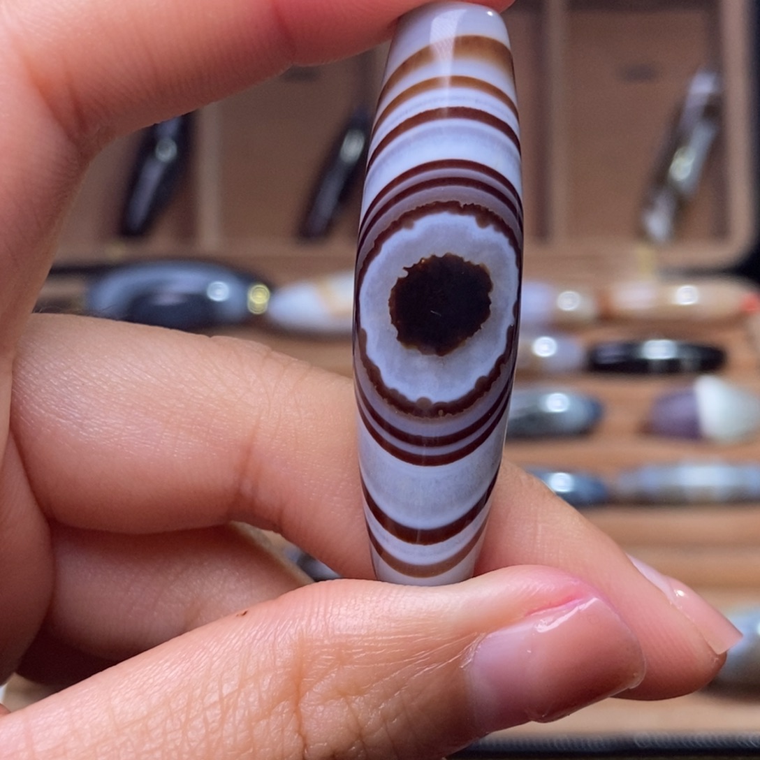 忠***玛瑙/玉髓未镶嵌颈饰