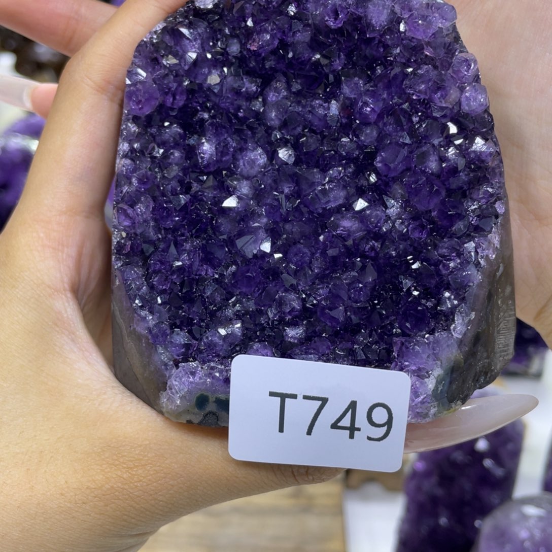 乌拉圭紫水晶摆件T749