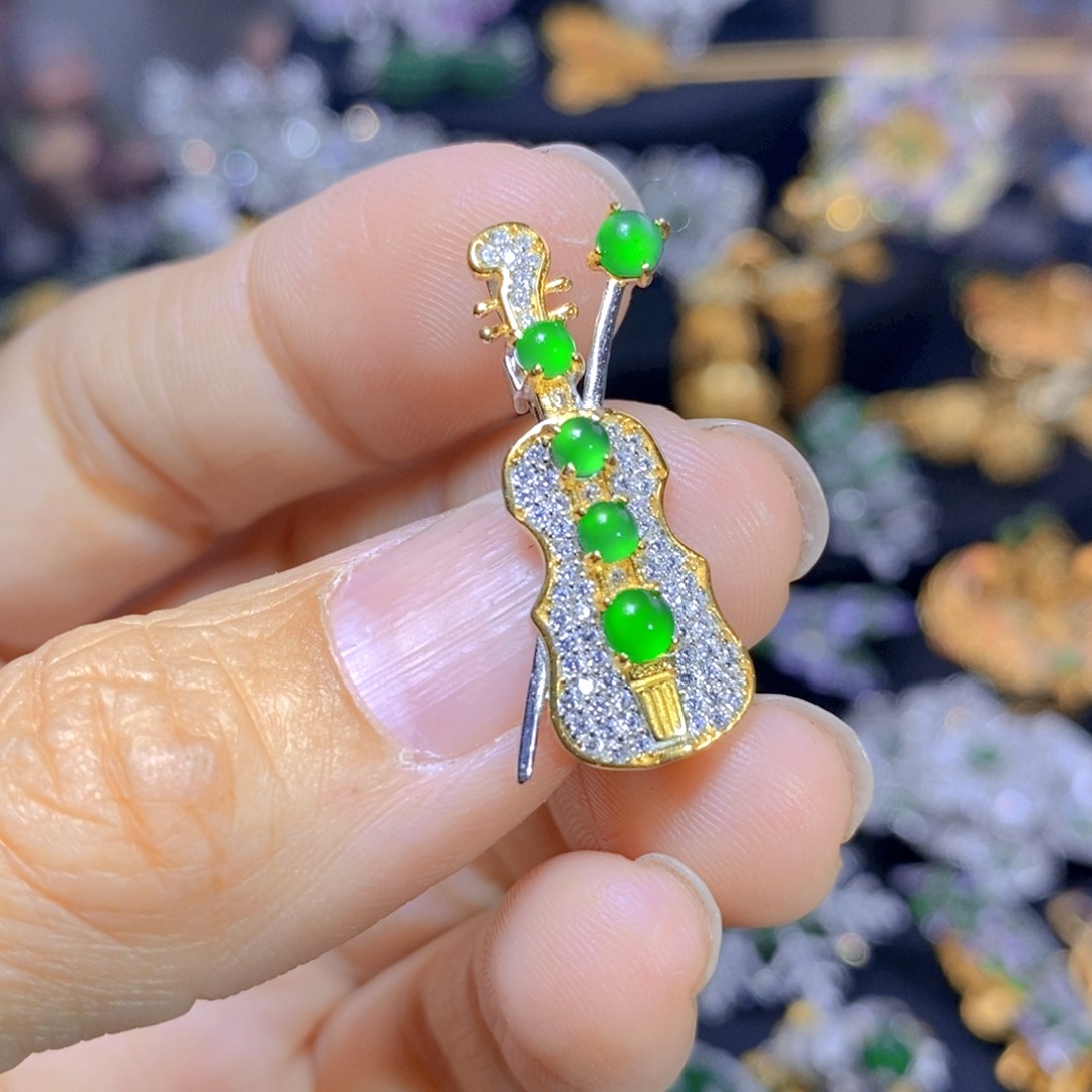 翡翠耳钉银S925镶嵌天然翡翠