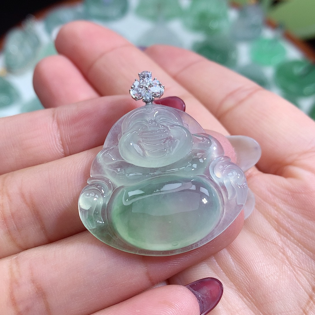 翡翠未镶嵌颈饰佛公