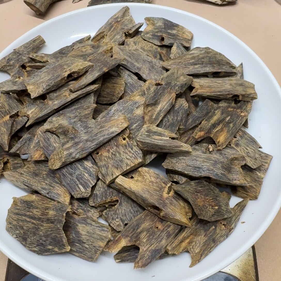 蓝***云沉香碎屑沉香白鹭高端块料201克