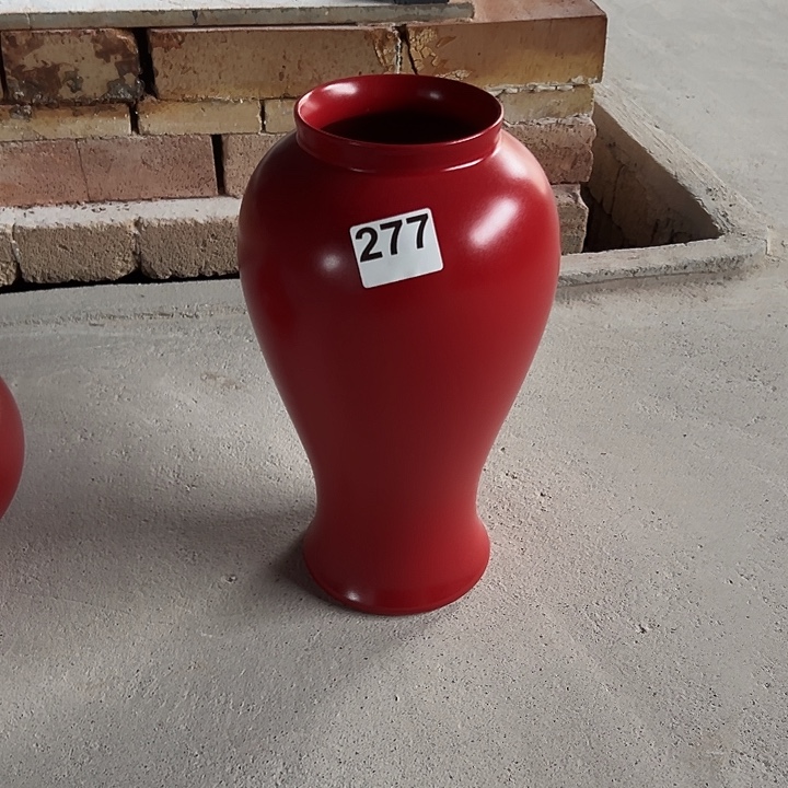 刚***事花瓶白泥摆件摆件。277