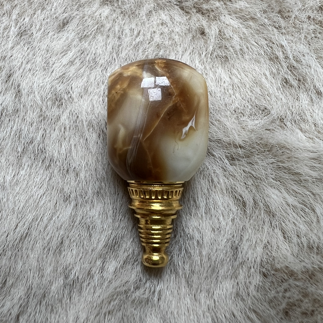 烟灰紫咖沁妖蜜蜡分体三通，18 K金镶嵌对孔11.7mm