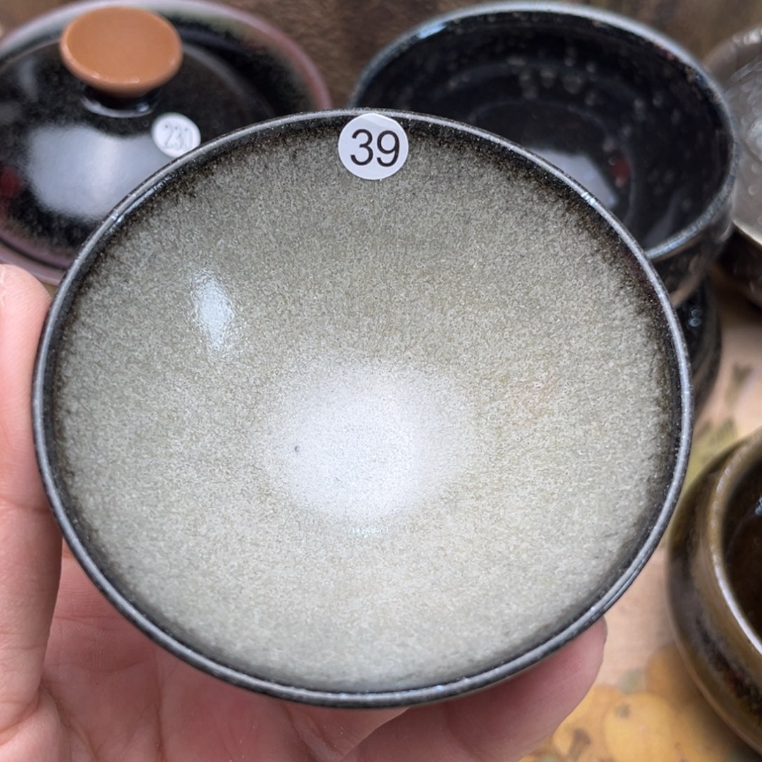 茶盏义兴龙窑坚持真柴烧