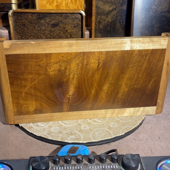 金丝楠陳***J金丝楠木卷机