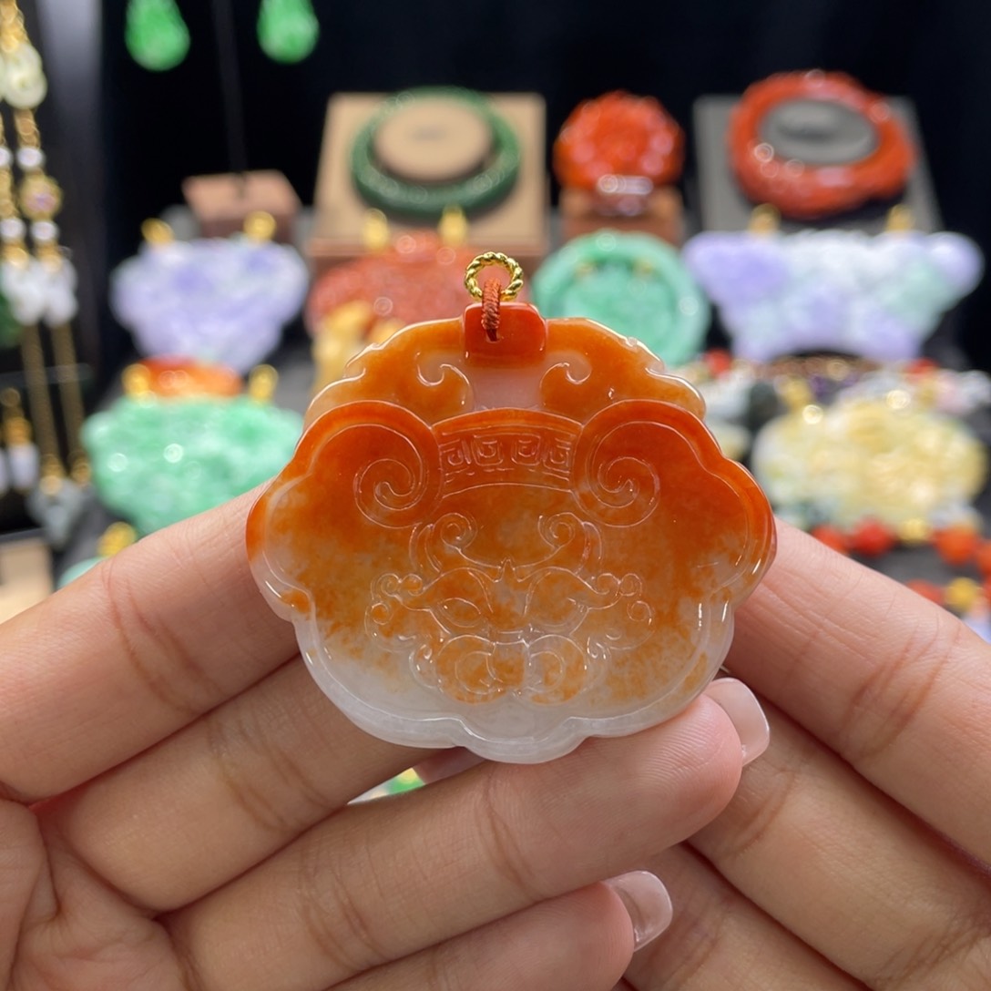 翡翠颈饰未镶嵌胖*妞代编织