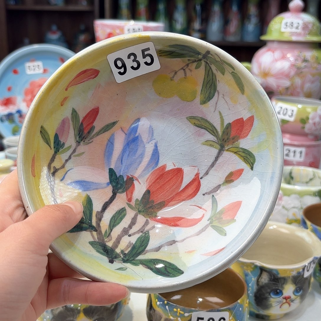 瓷片兔兔好de o o lo tu tu w