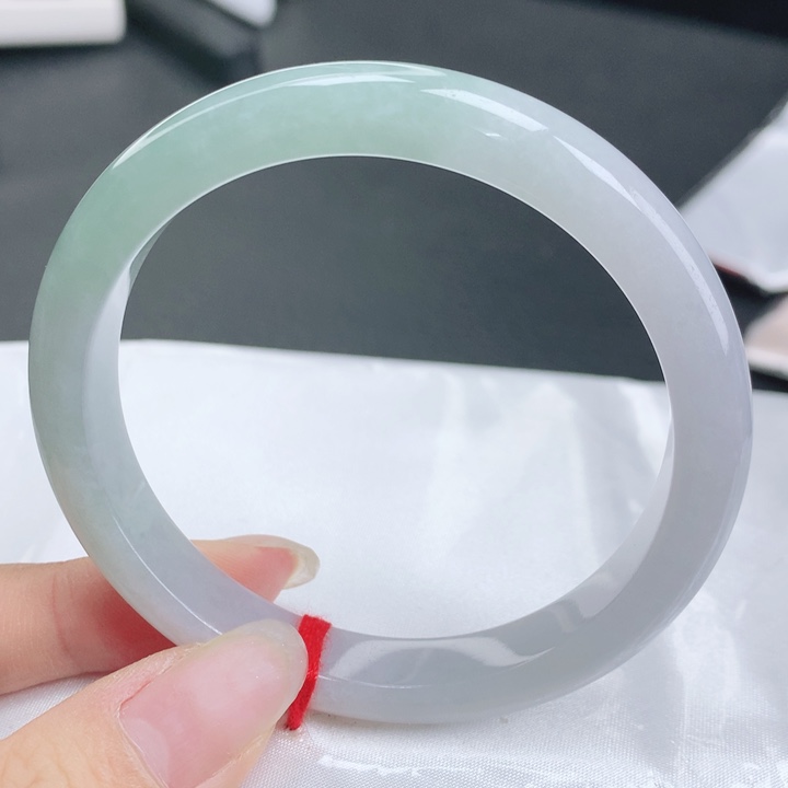 翡翠未镶嵌手镯缅甸58.0冰润浅春彩窄版正圈