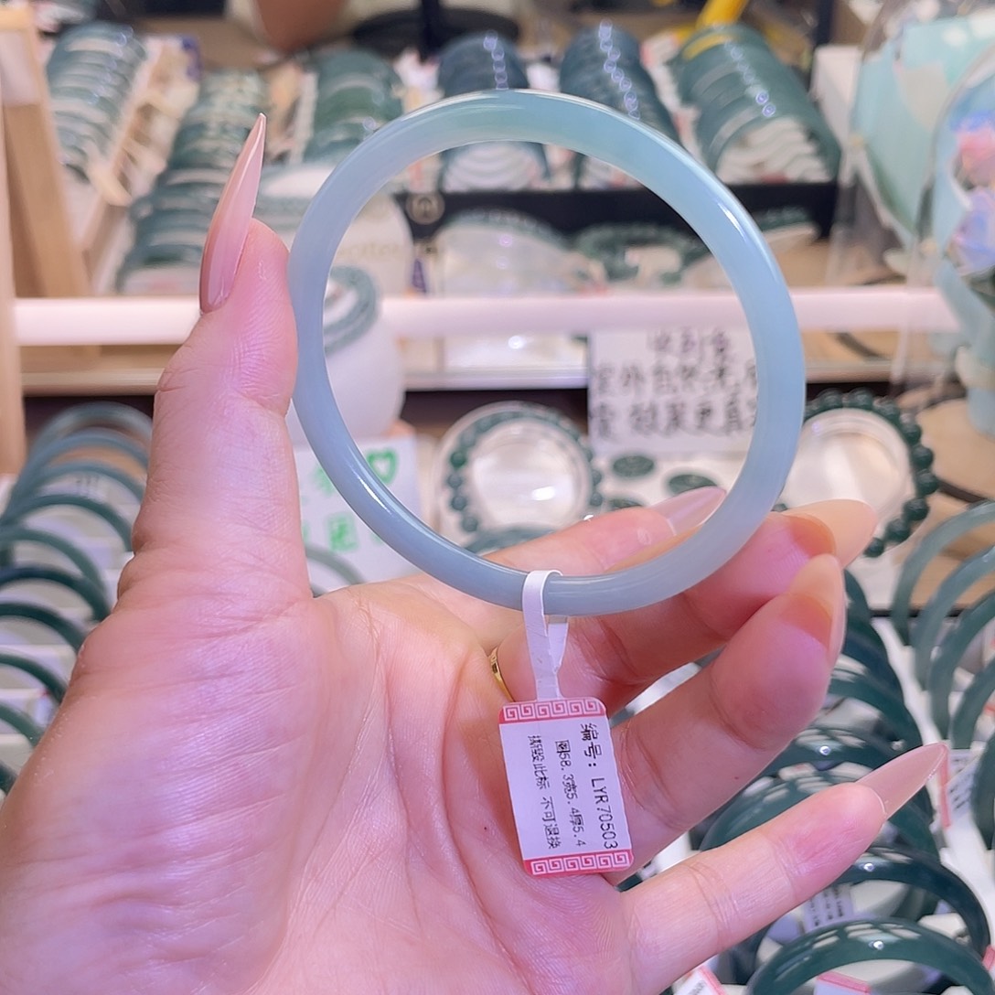 *****翡翠未镶嵌手镯57-58圈