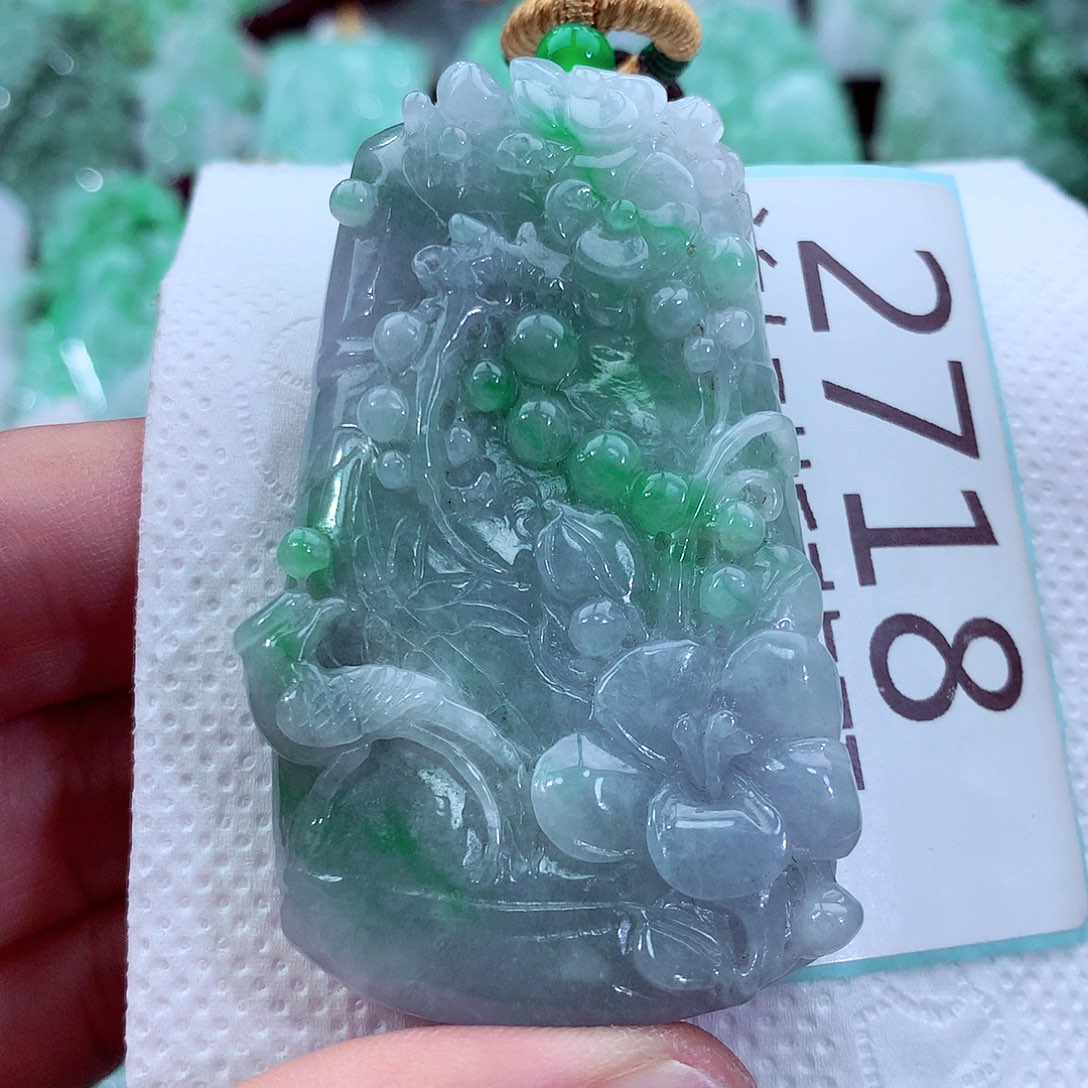 吊坠(不含链)未镶嵌翡翠