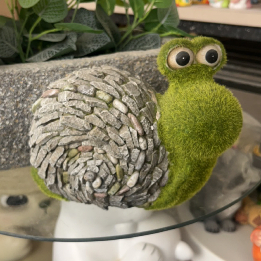 植绒蜗牛树脂摆件