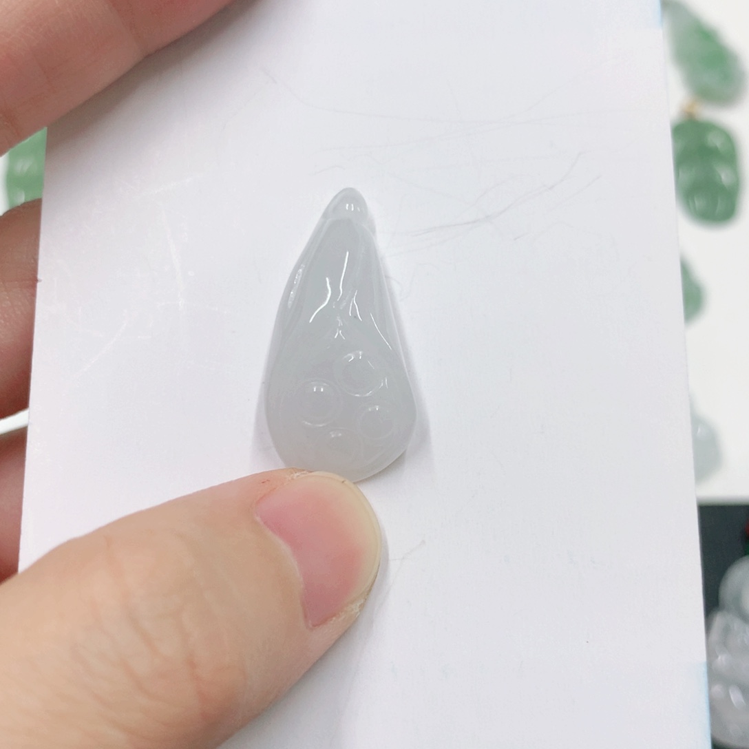 翡翠颈饰未镶嵌21121212