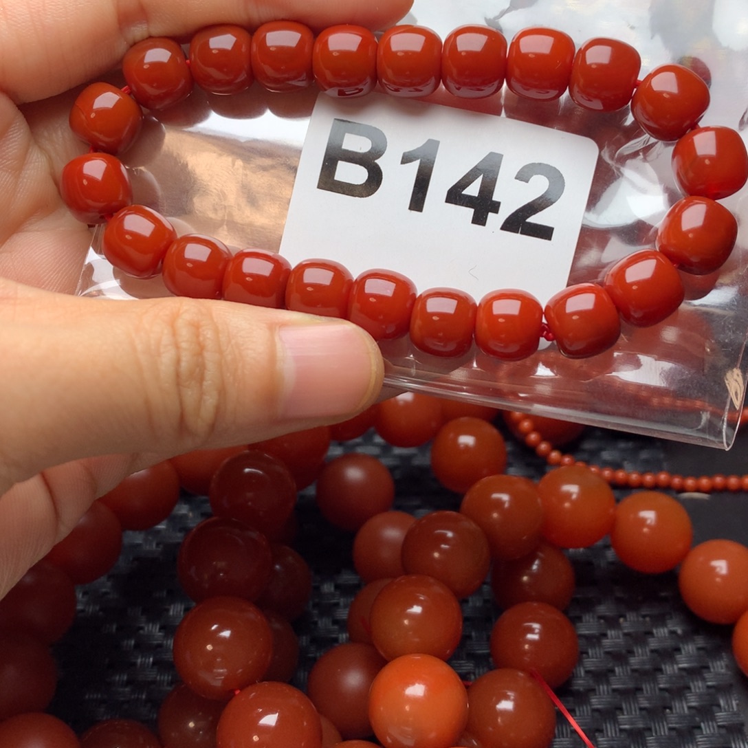 亿***钱南红玛瑙未镶嵌手链