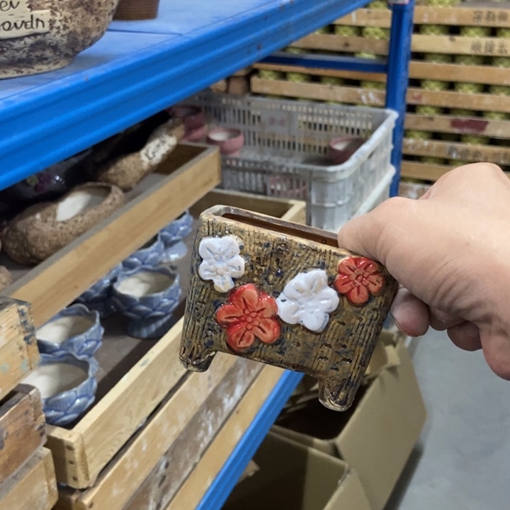 花盆单场满9.9发货9*7*7