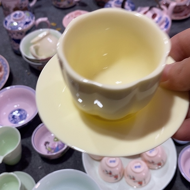 摆件陶黄稀土花口杯 一杯一碟