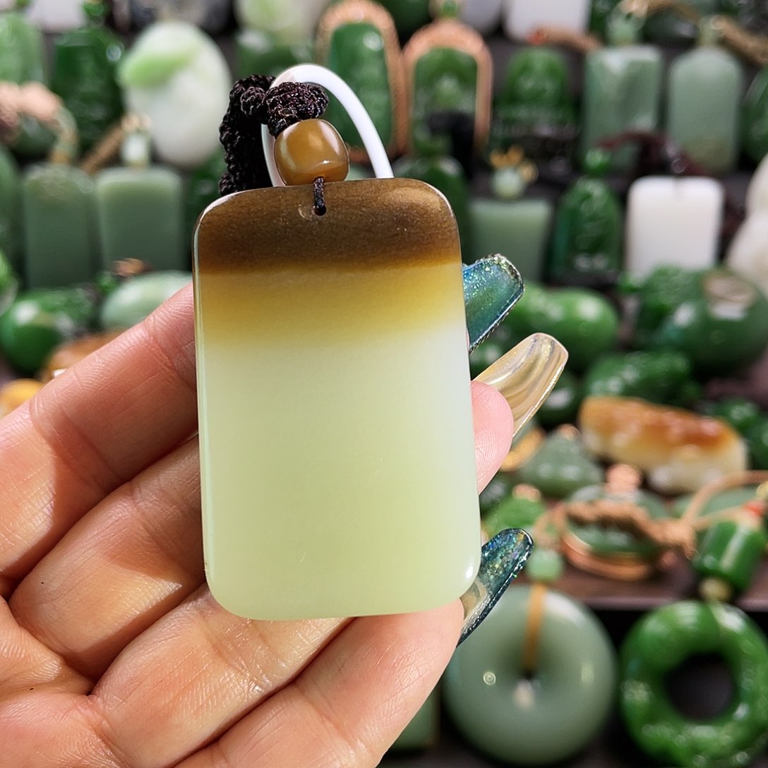 和田玉挂件未镶嵌