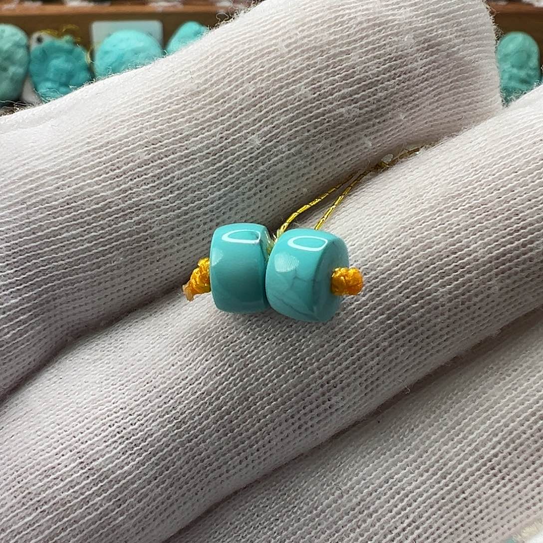 绿松石配饰未镶嵌